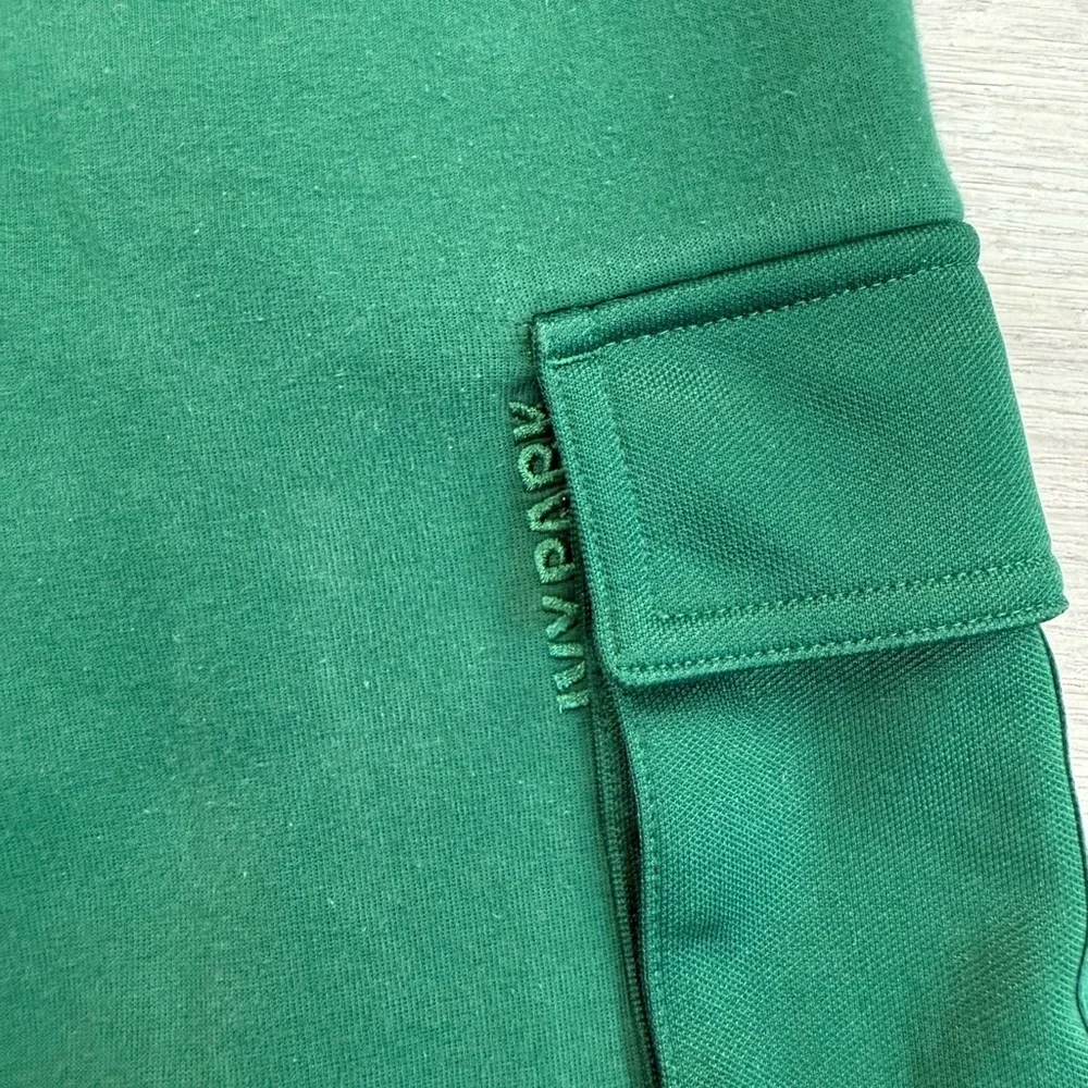 Adidas x Ivy Park Green Cargo Shorts - Size 2XL